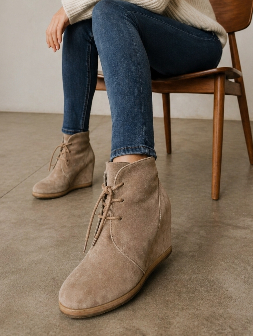 Dolce Vita Suede Lace-Up Hidden Wedge Platform Booties Neutral Tan Ankle Boots